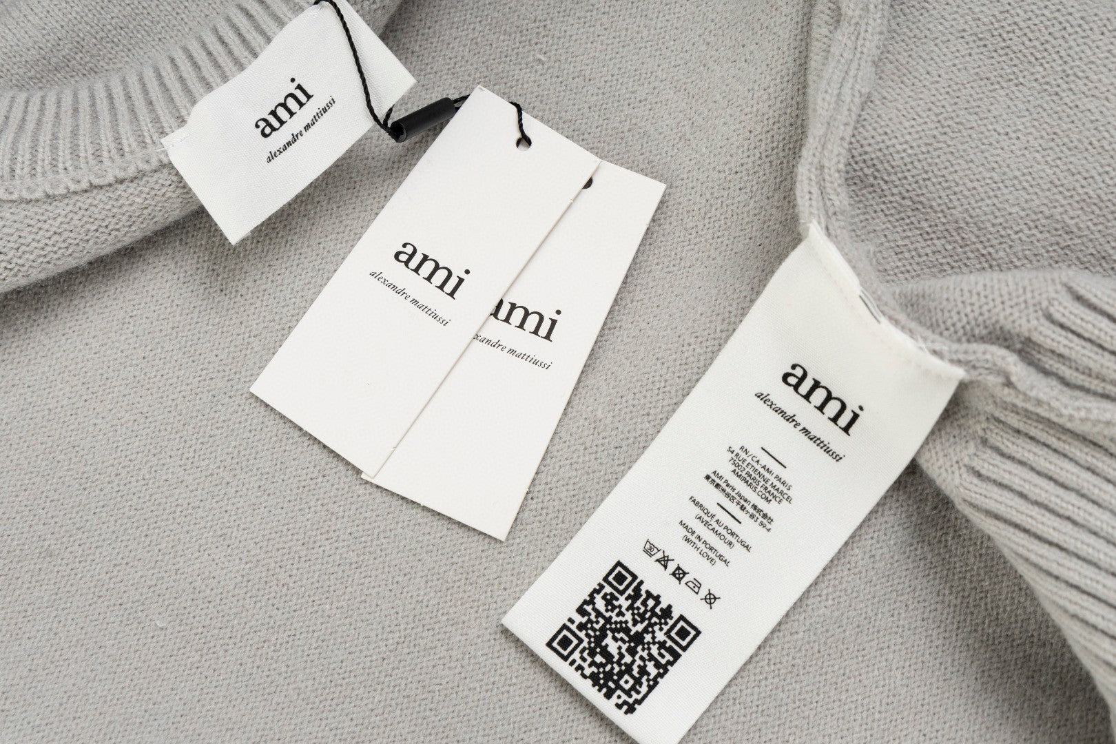 AMI Paris Classic Jacquard Heart Crewneck Sweater – 2025SS